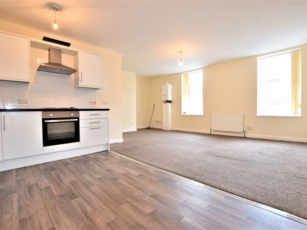 2 bed flat to rent in Adelaide Street, Fleetwood FY7 Zoopla