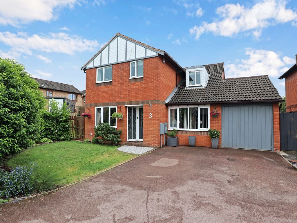 4 bed detached house for sale in Ashleigh Drive, Whitestone, Nuneaton