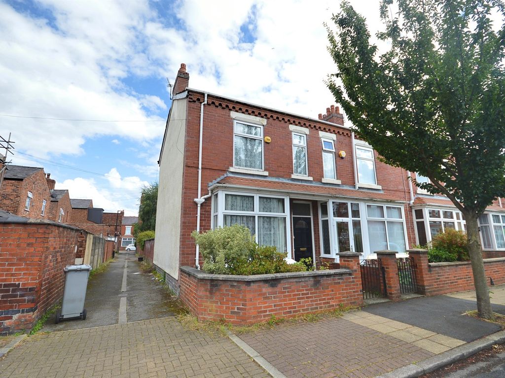 3 bed end terrace house to rent in Harcourt Street, Stretford