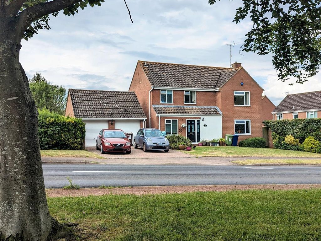 4 bed detached house for sale in Oakridge, Highnam, Gloucester GL2 Zoopla
