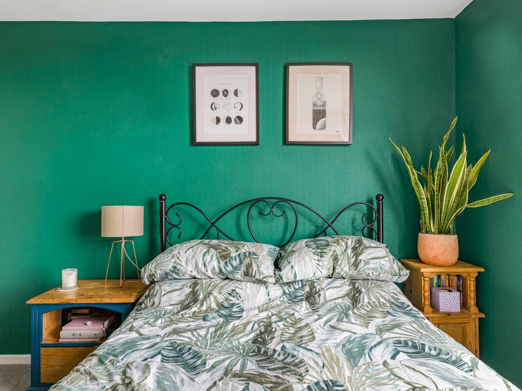 2 bed flat for sale in Pierrepoint, Ross Road, London SE25, £280,000 Zoopla