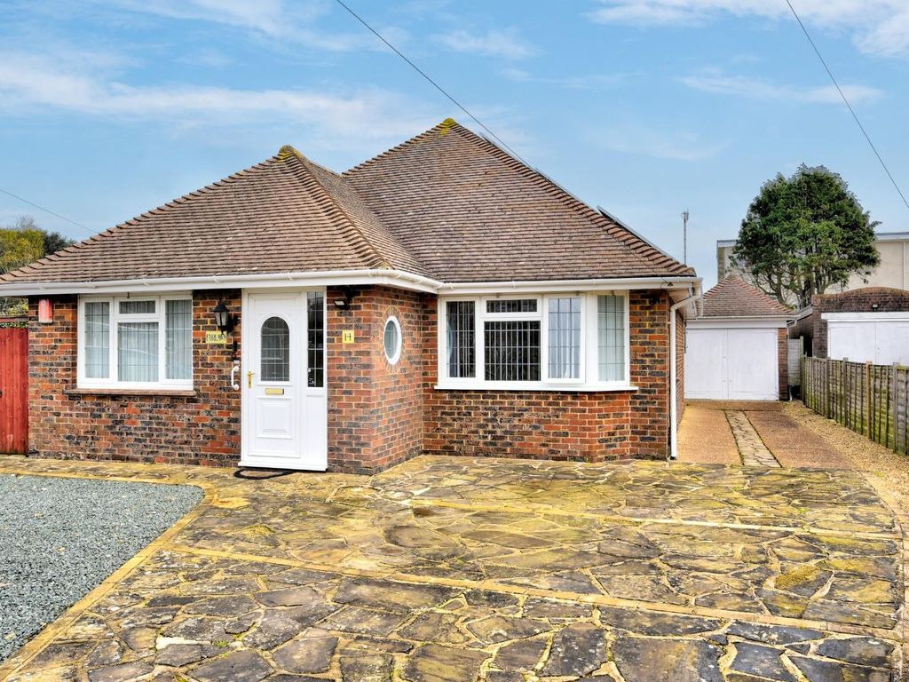 3 bed detached bungalow for sale in Rosecroft Close, Lancing BN15 Zoopla