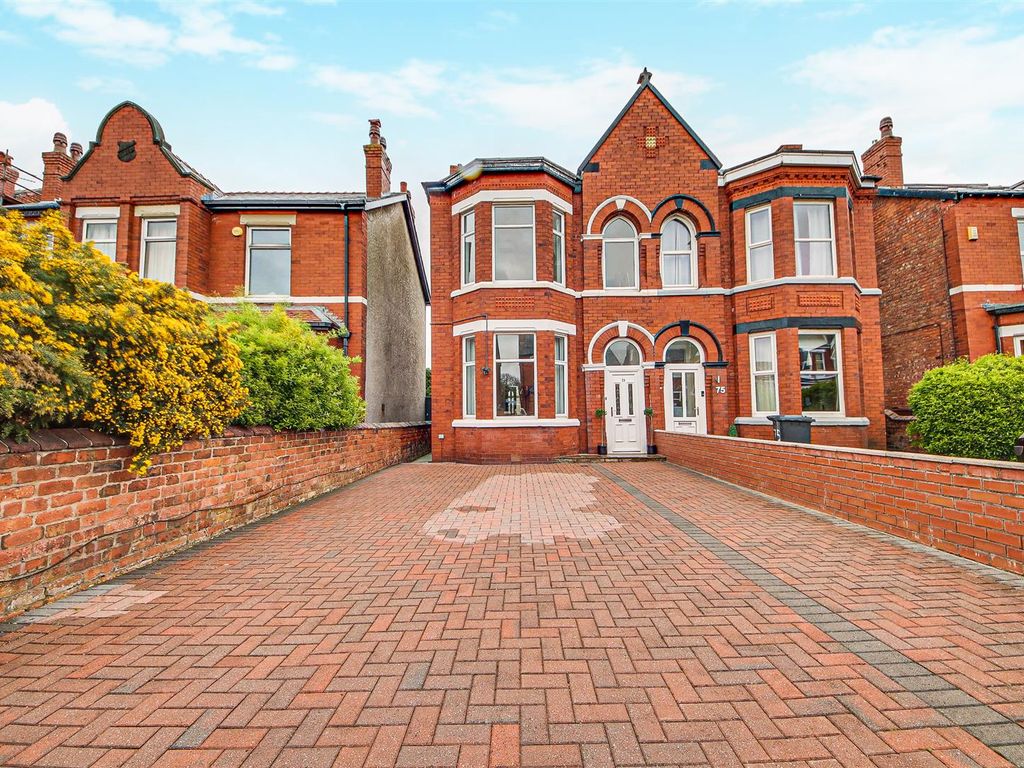 4 bed semidetached house for sale in Dinorwic Road, Birkdale