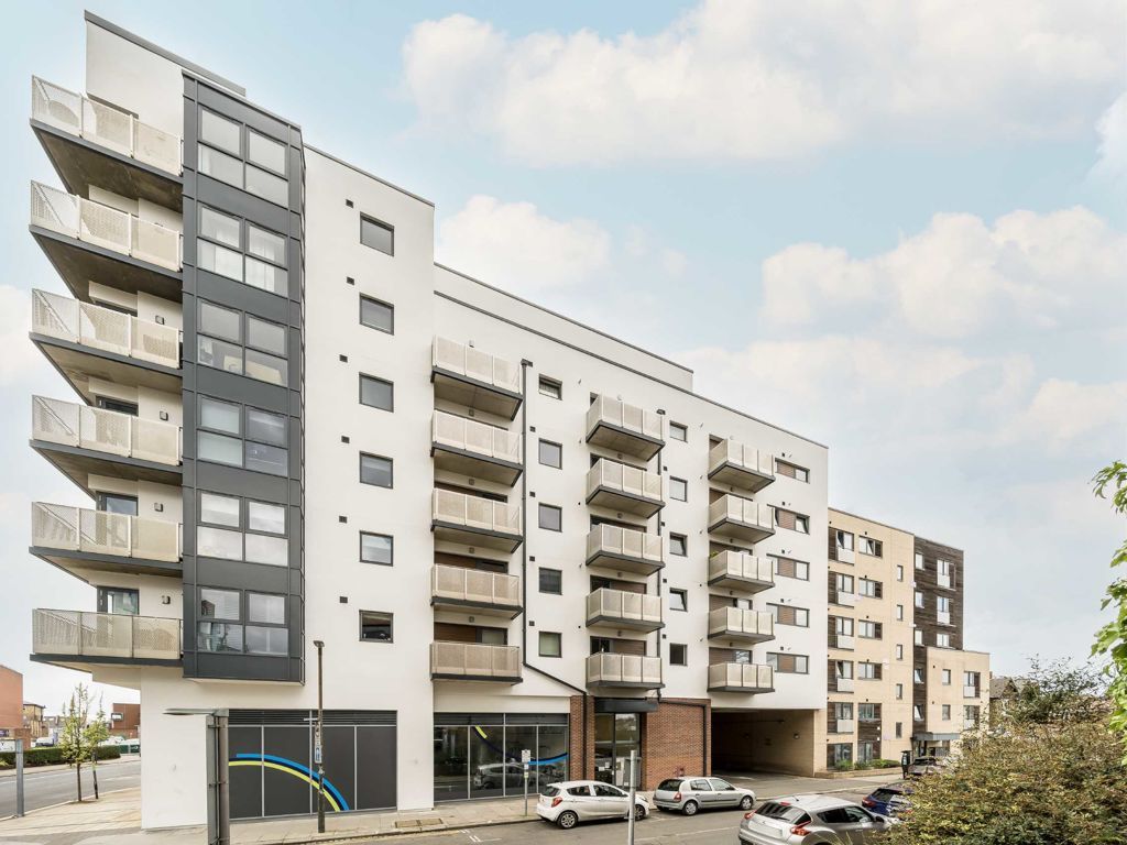 2 bed flat for sale in Stanley Road, London SW19, £729,950 Zoopla