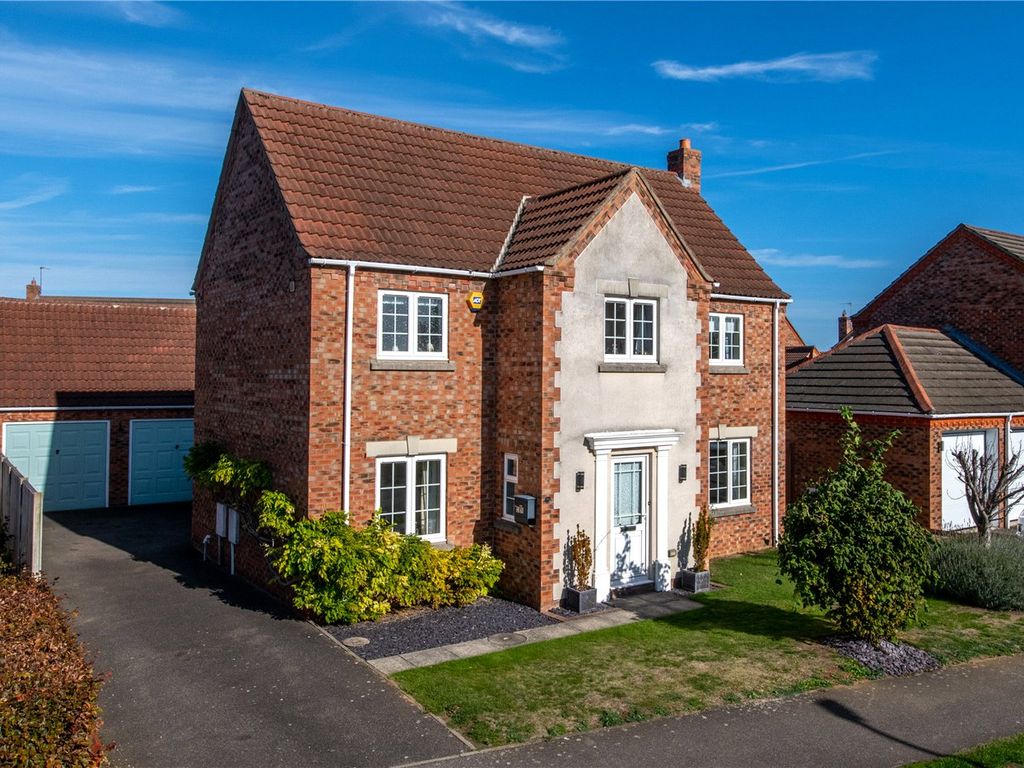 4 bed detached house for sale in Godson Avenue, Heckington, Sleaford