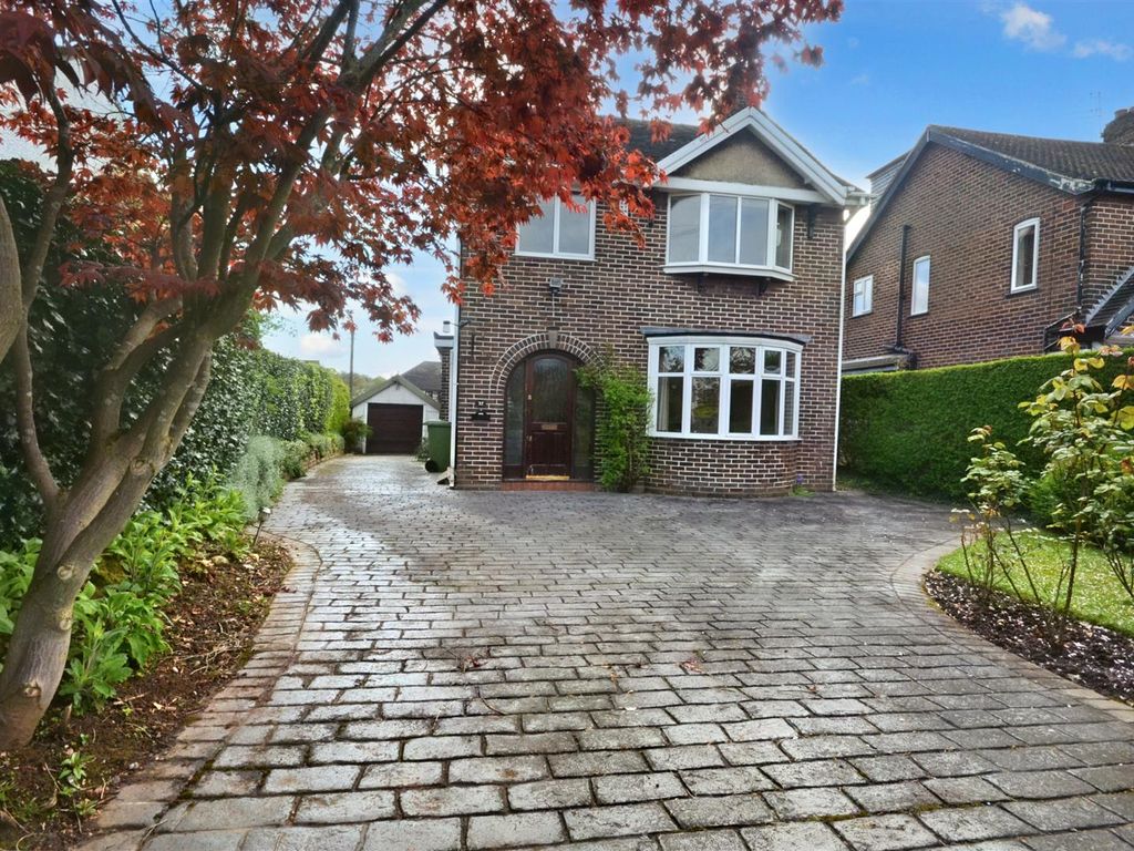 3 bed detached house for sale in Park Drive, Barlaston, StokeOnTrent