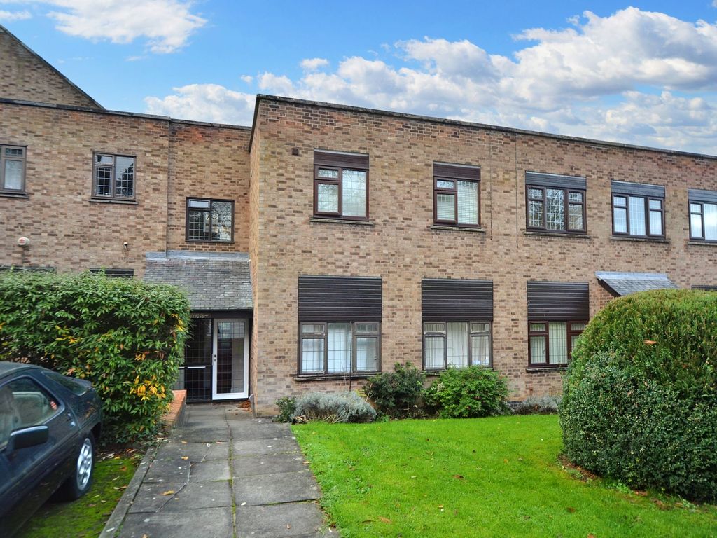 2 bed flat for sale in Stoneleigh Manor, Stoneygate, Leicester LE2, £