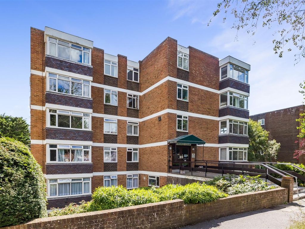 2 bed flat for sale in Palmeira Avenue, Hove BN3, £325,000 Zoopla