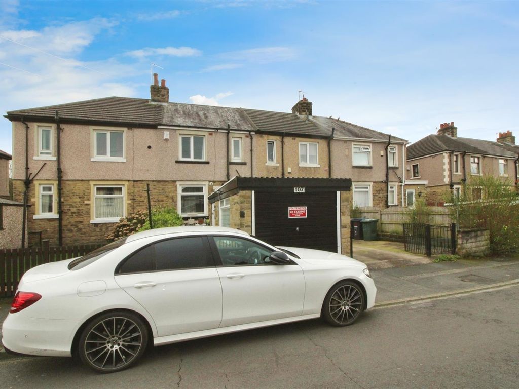 2 bed town house for sale in Kings Road, Bradford BD2, £135,000 Zoopla