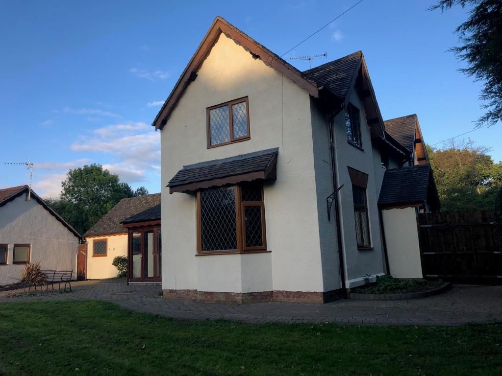 3 bed farmhouse to rent in Mill Lane Farm House, Hawkesmill Lane