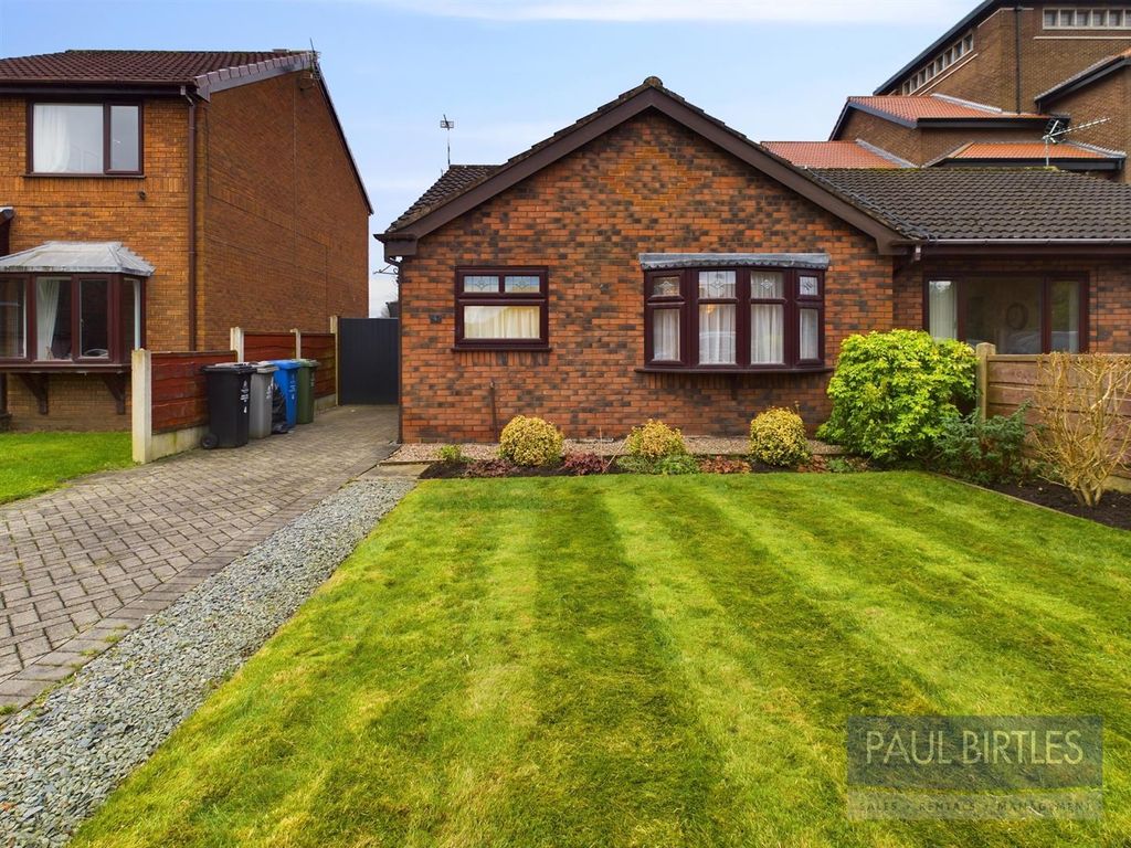 2 bed semidetached bungalow for sale in The Willows, Partington