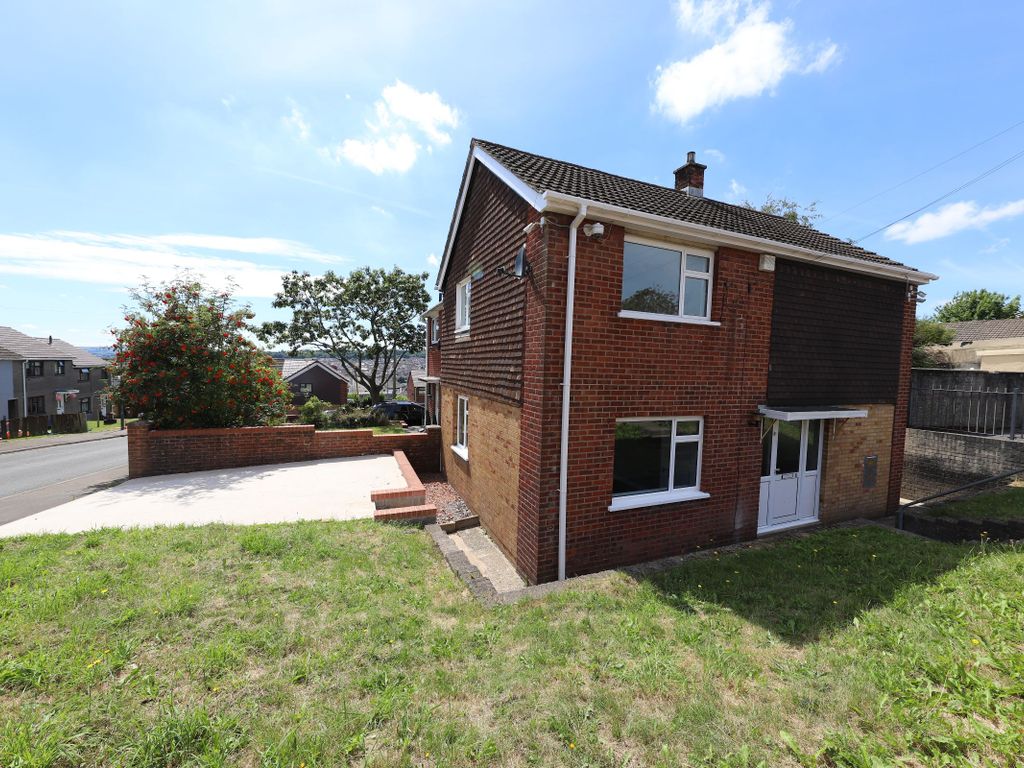 3 bed semidetached house to rent in Rockleigh Avenue, Aberbargoed, Bargoed CF81 Zoopla