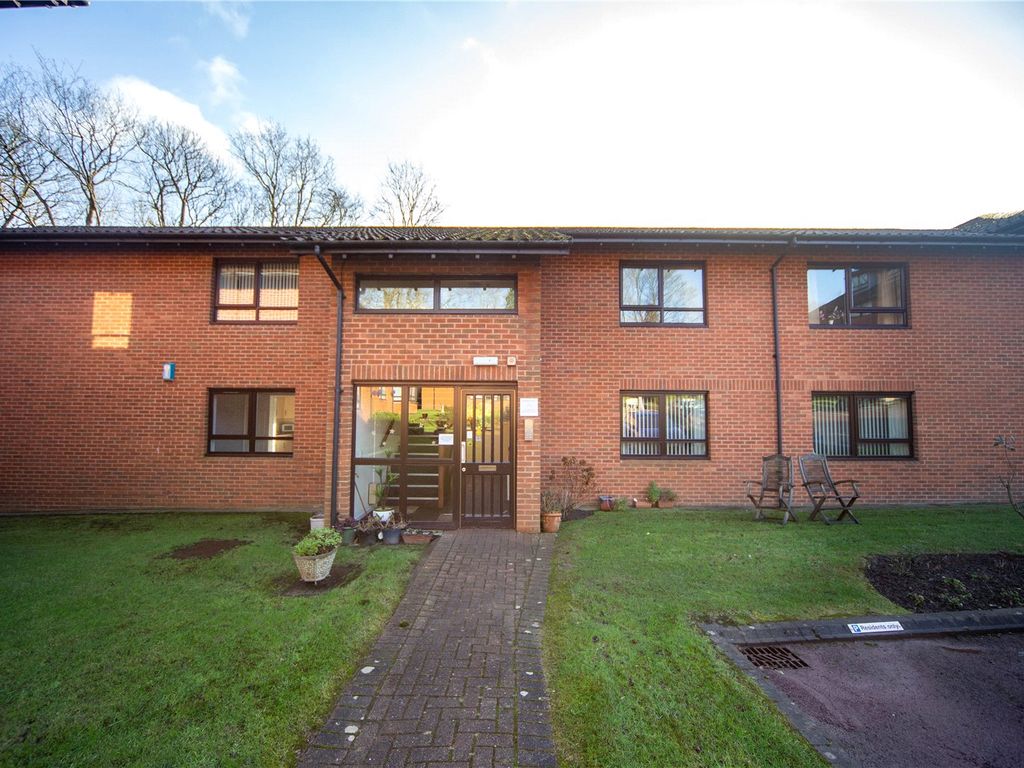 2 bed flat for sale in Gwynedd House, Glenside Court, Ty Gwyn Road