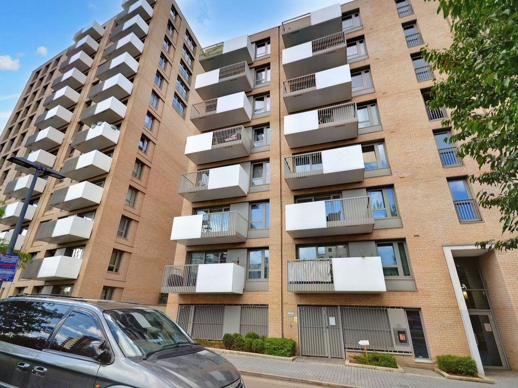 1 bed flat for sale in Booth Road, London E16 Zoopla