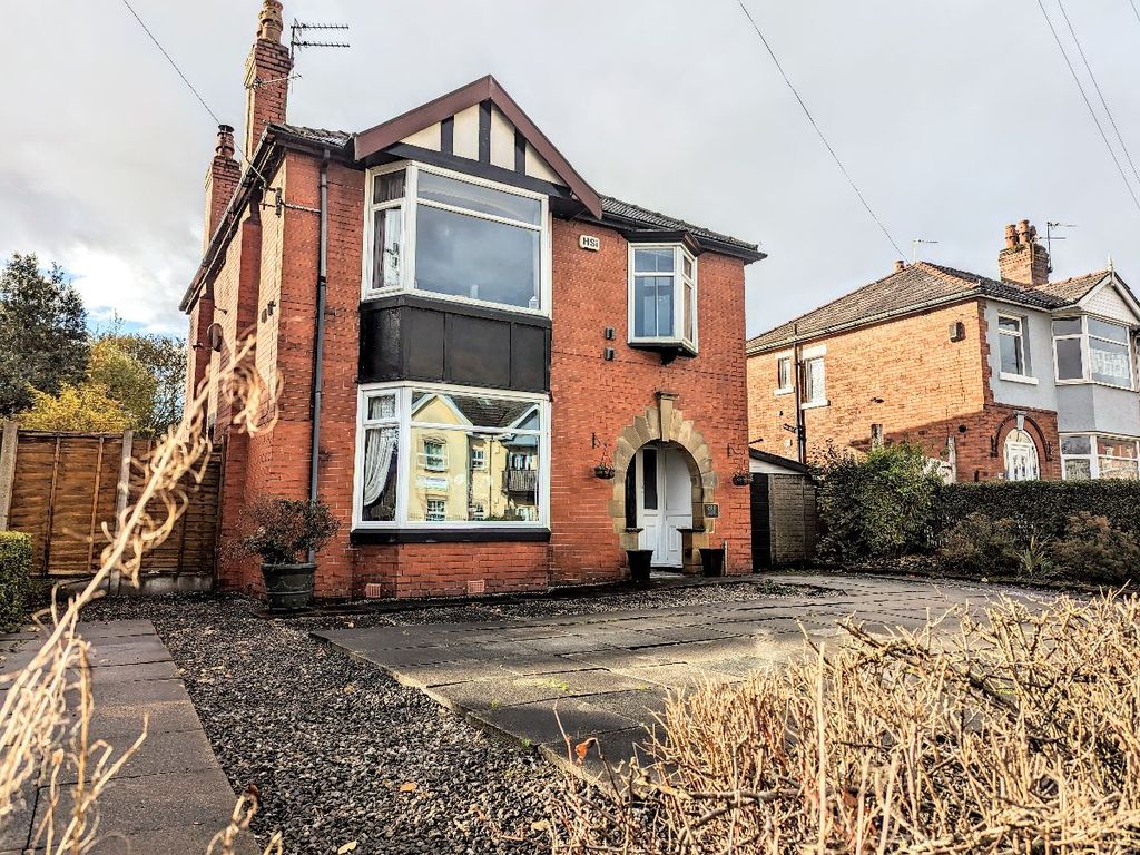 3 bed detached house for sale in Bolton Road, Kearsley, Bolton BL4, £