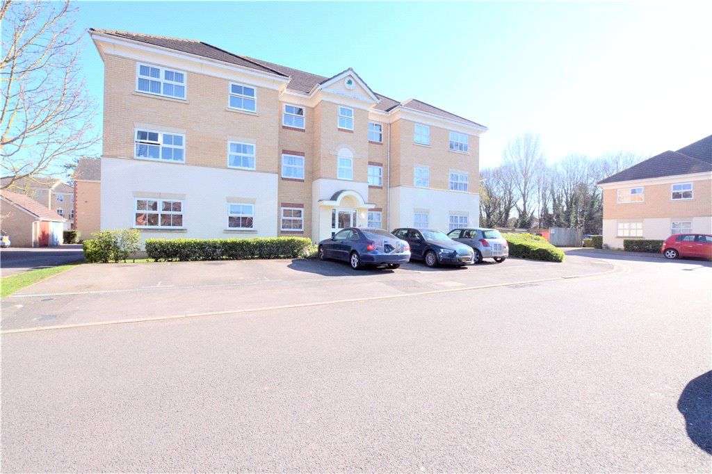 2 bed flat for sale in Hurworth Avenue, Slough, Berkshire SL3 Zoopla