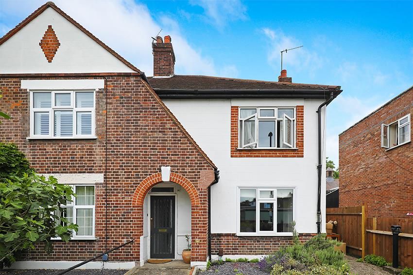 2 bed flat for sale in Little Ealing Lane, Ealing W5, £539,000 Zoopla