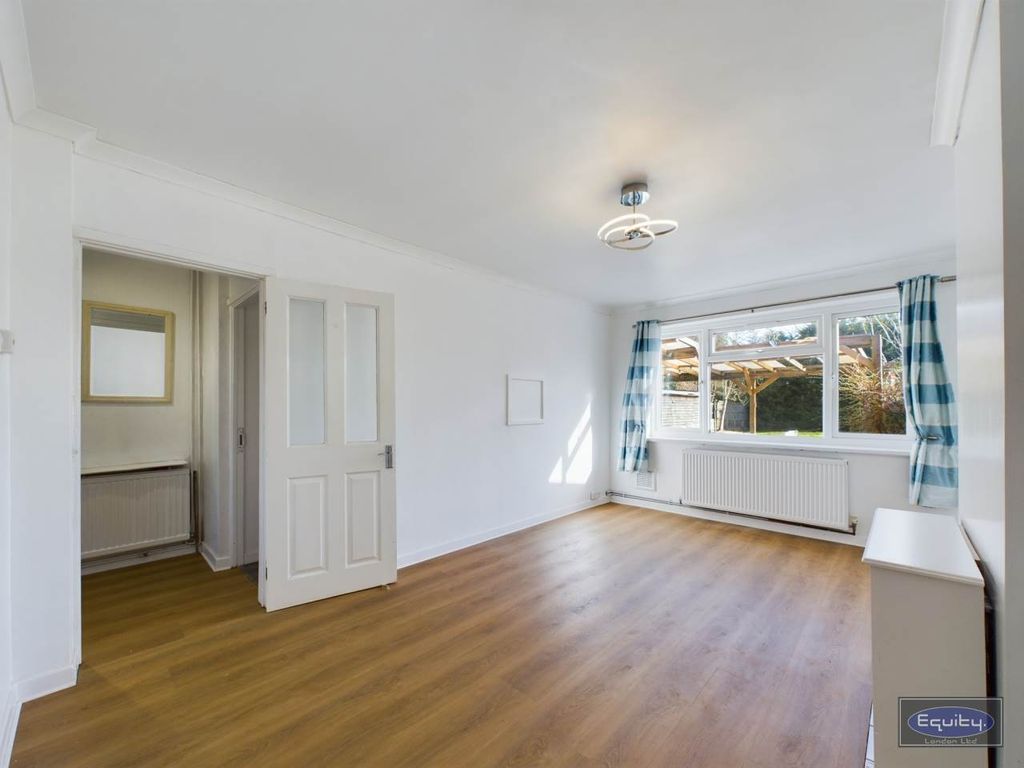 3 bed property to rent in Crouch Croft, London SE9, £2,000 pcm Zoopla