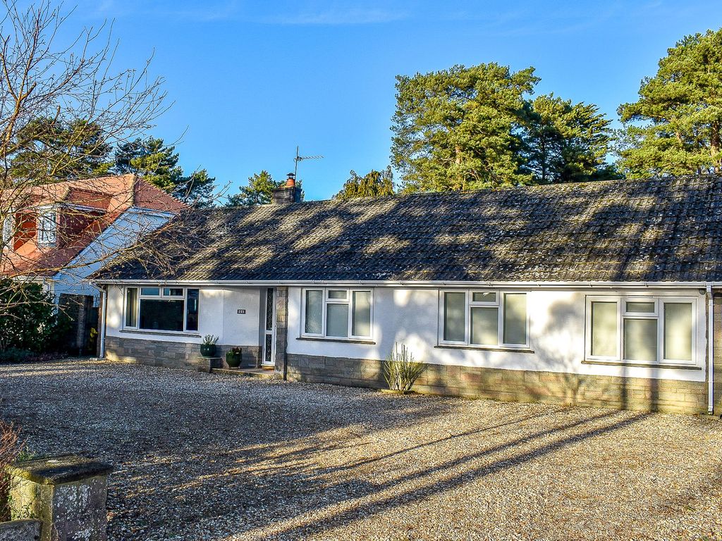 4 bed detached bungalow for sale in Lions Lane, Ashley Heath BH24, £