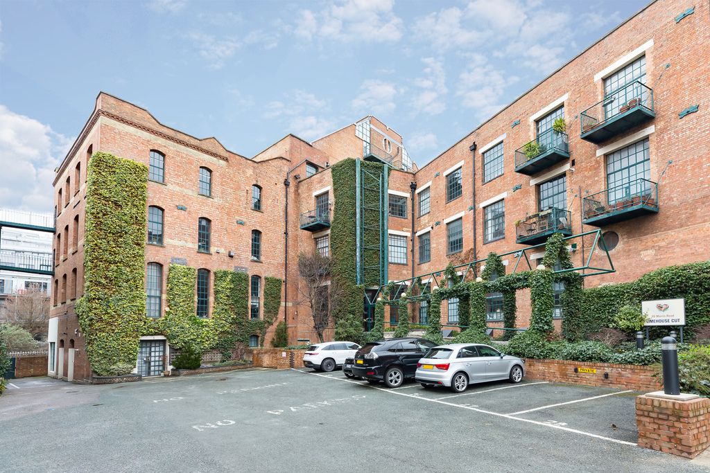 2 bed flat for sale in Morris Road, London E14 Zoopla