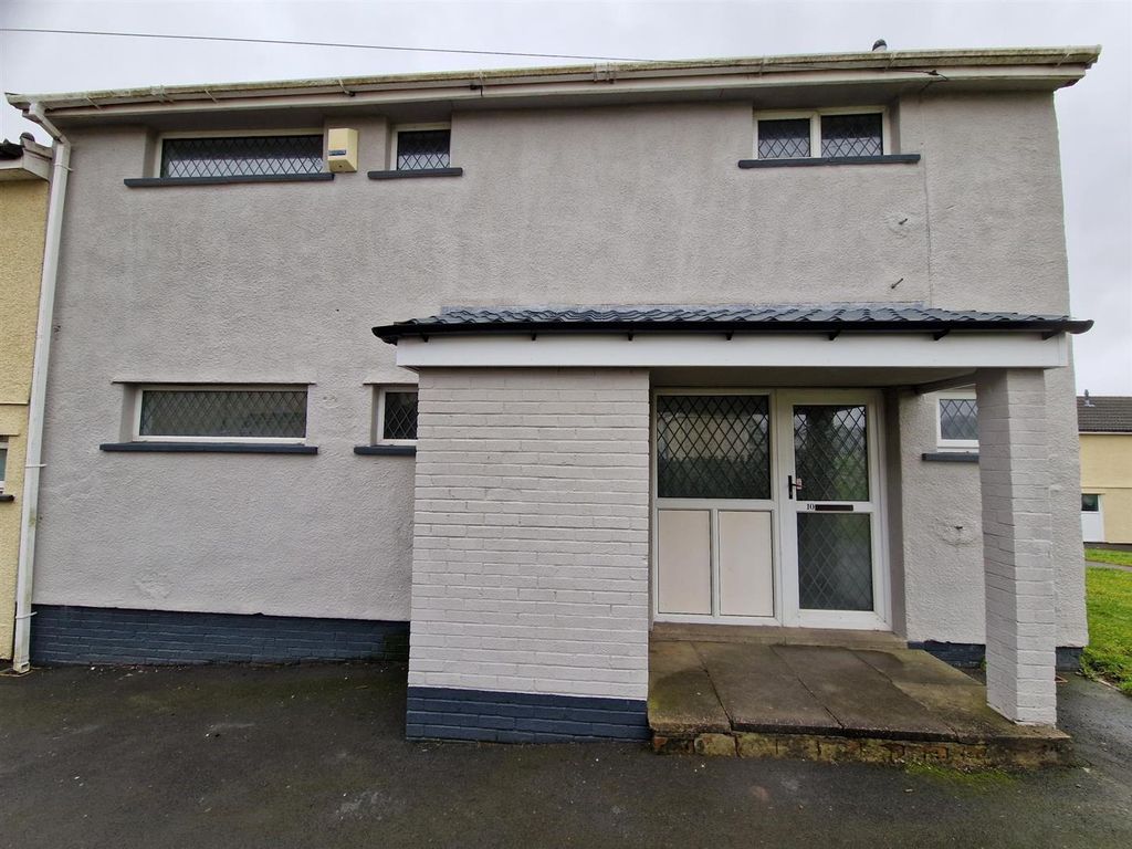 3 bed end terrace house to rent in Crab Apple Close, Merthyr Tydfil