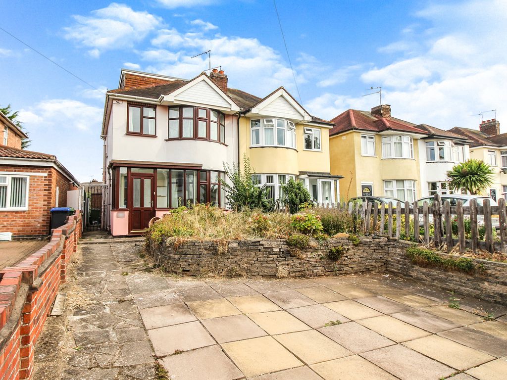 3 bed semidetached house for sale in Heathcote Road, Leamington Spa