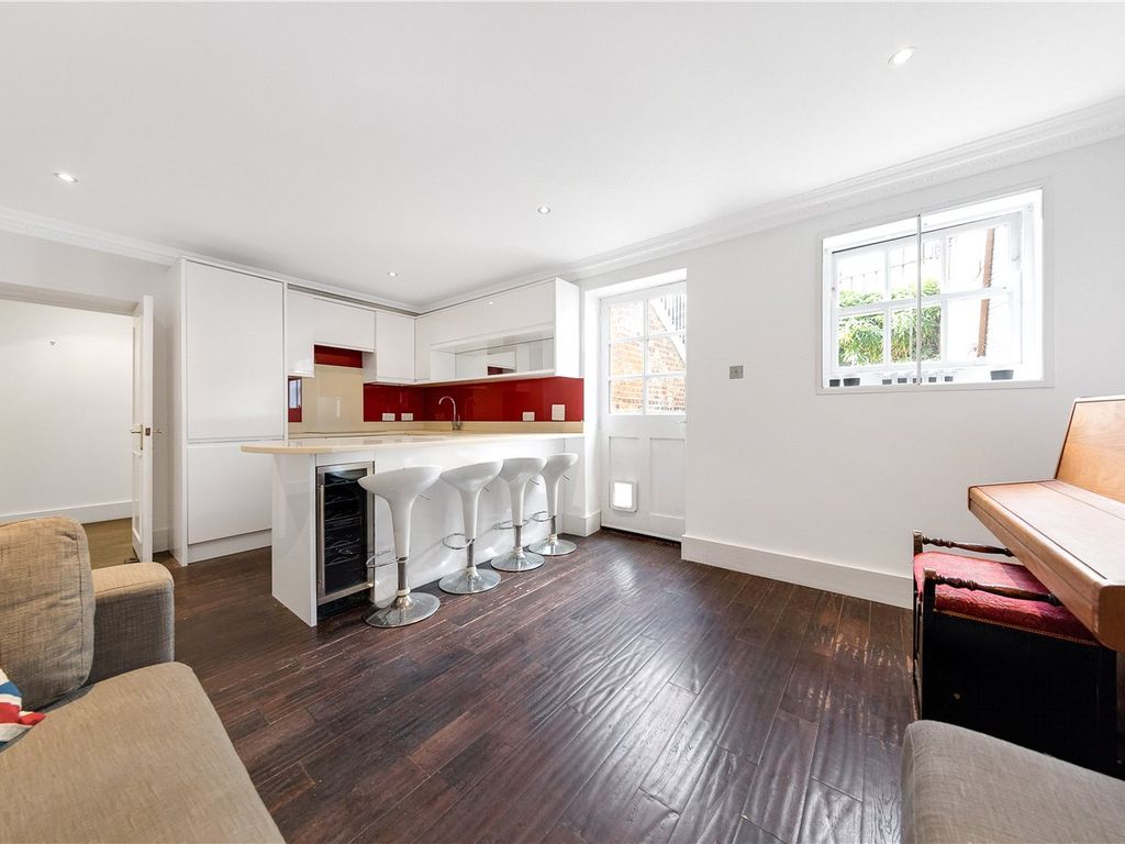 Sutton Court Road, London W4