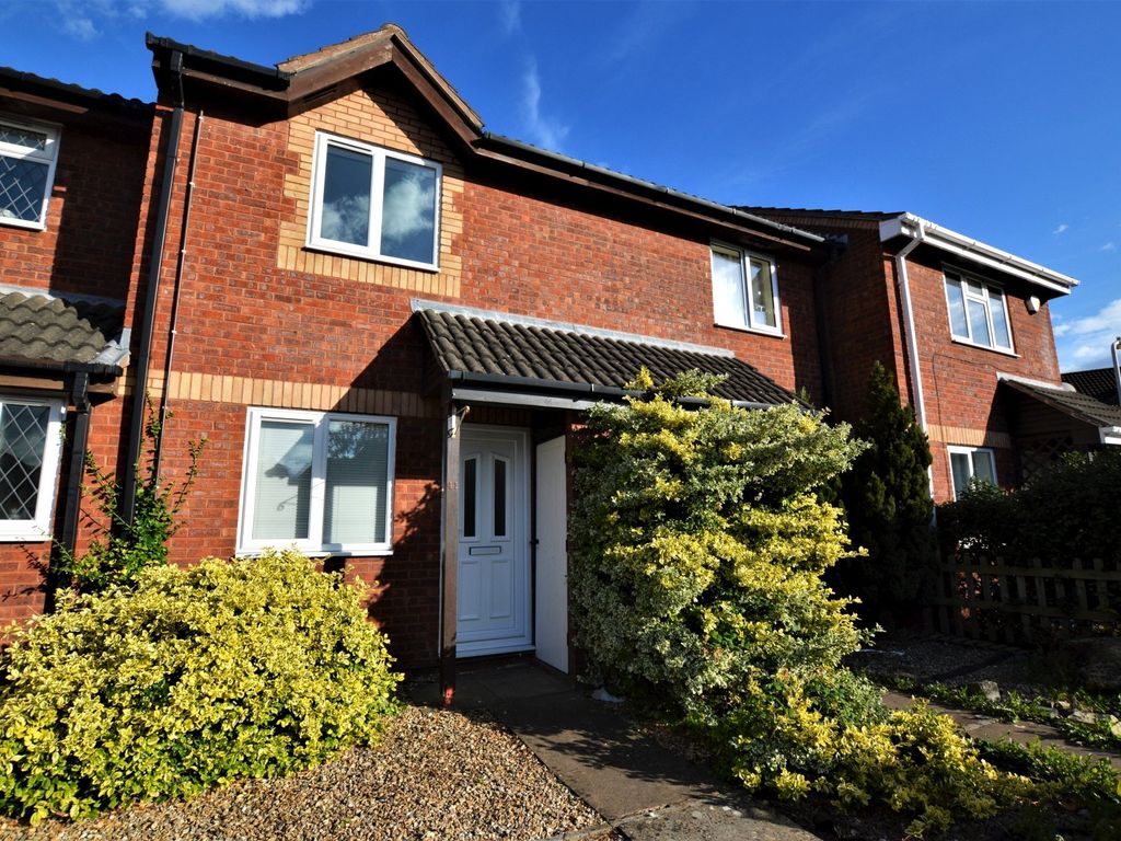 2 bed terraced house to rent in Tyne Park, Taunton, Somerset TA1, £925
