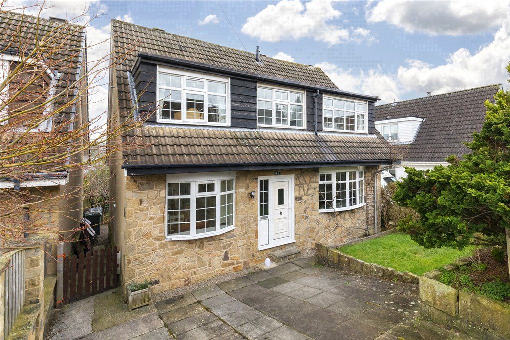 4 bed detached house for sale in St. Michaels Way, Addingham, Ilkley