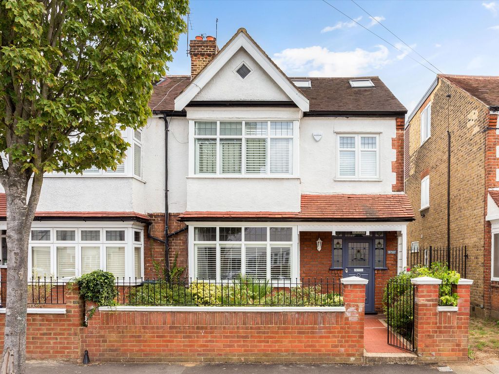 5 bed end terrace house for sale in Tennyson Avenue, Twickenham TW1, £