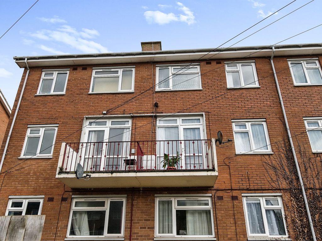 3 bed for sale in Lancelot Road, Exeter EX4 Zoopla