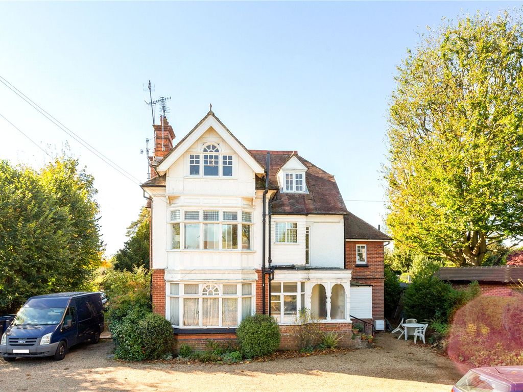 1 bed flat for sale in Beechcroft, 46 Busbridge Lane, Godalming, Surrey