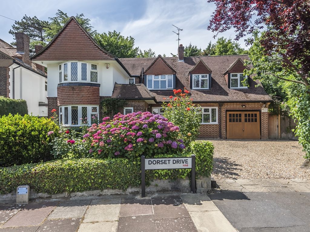 6 bed detached house for sale in Dorset Drive, Edgware HA8 Zoopla