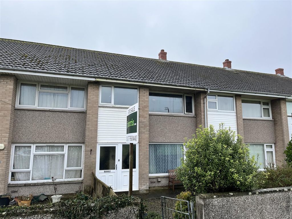 3 bed terraced house for sale in Westaway Park, Rosemarket, Milford