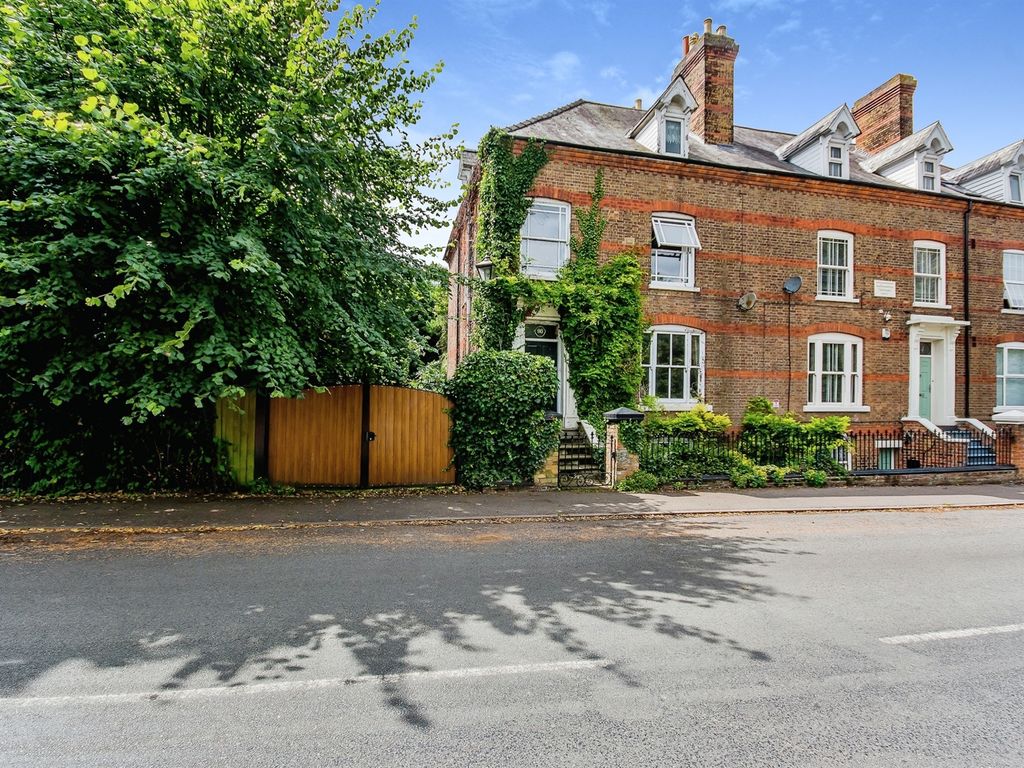 4 bed end terrace house for sale in Elm Road, Wisbech PE13, £450,000