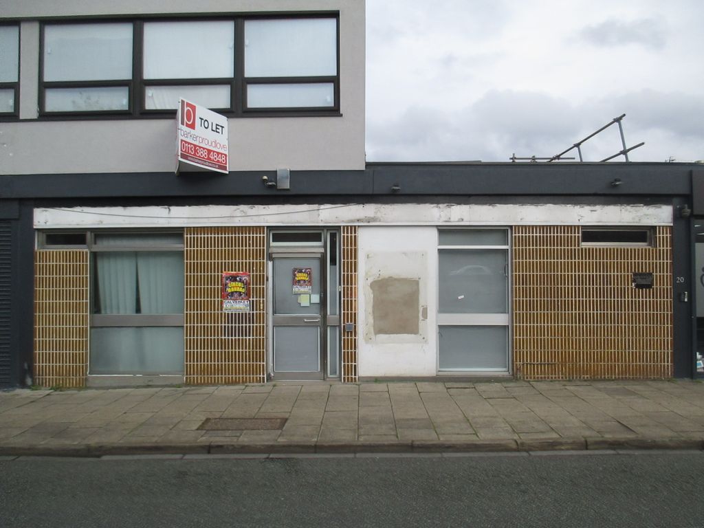 Retail premises to let in Market Street, Shipley BD18, £17,000 pa Zoopla