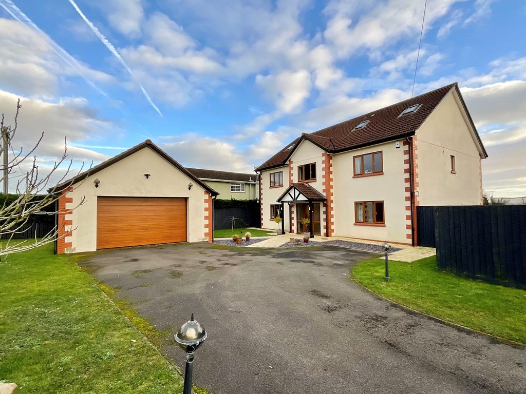 6 bed detached house for sale in Llanvaches, Caldicot NP26 Zoopla