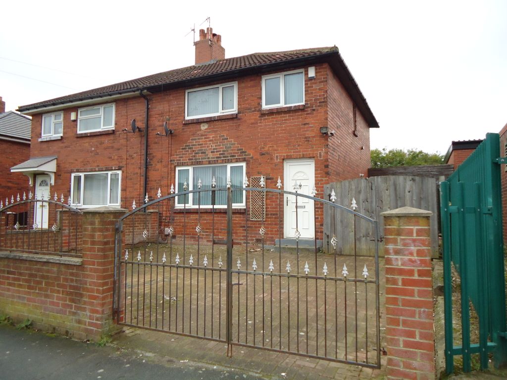 3 bed semidetached house for sale in Throstle Street, Middleton LS10