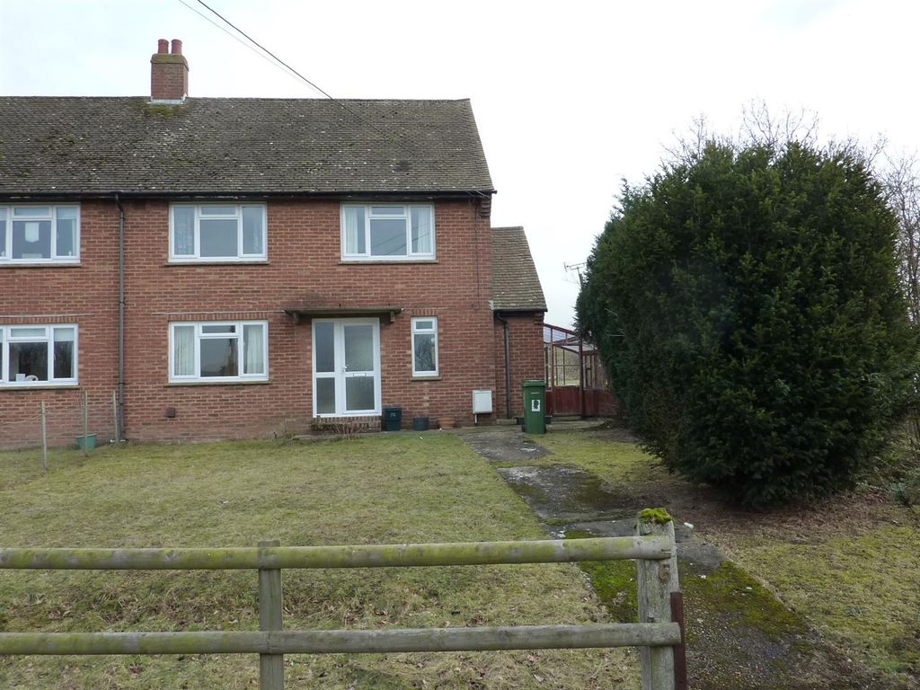 3 bed cottage to rent in Staplehurst Road, Marden, Tonbridge TN12, £