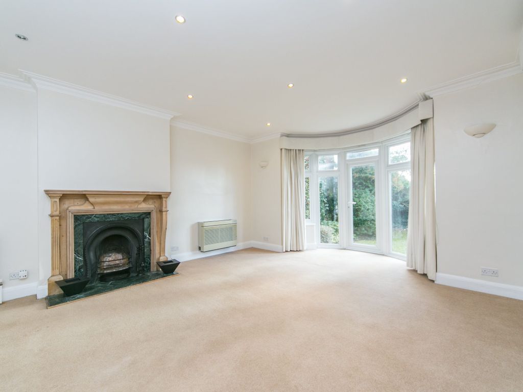 4 bed property to rent in Upper Cavendish Avenue, Finchley Central N3