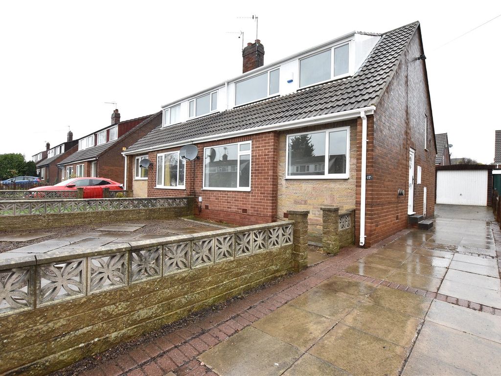 3 bed semidetached house for sale in Richardson Crescent, Leeds LS9