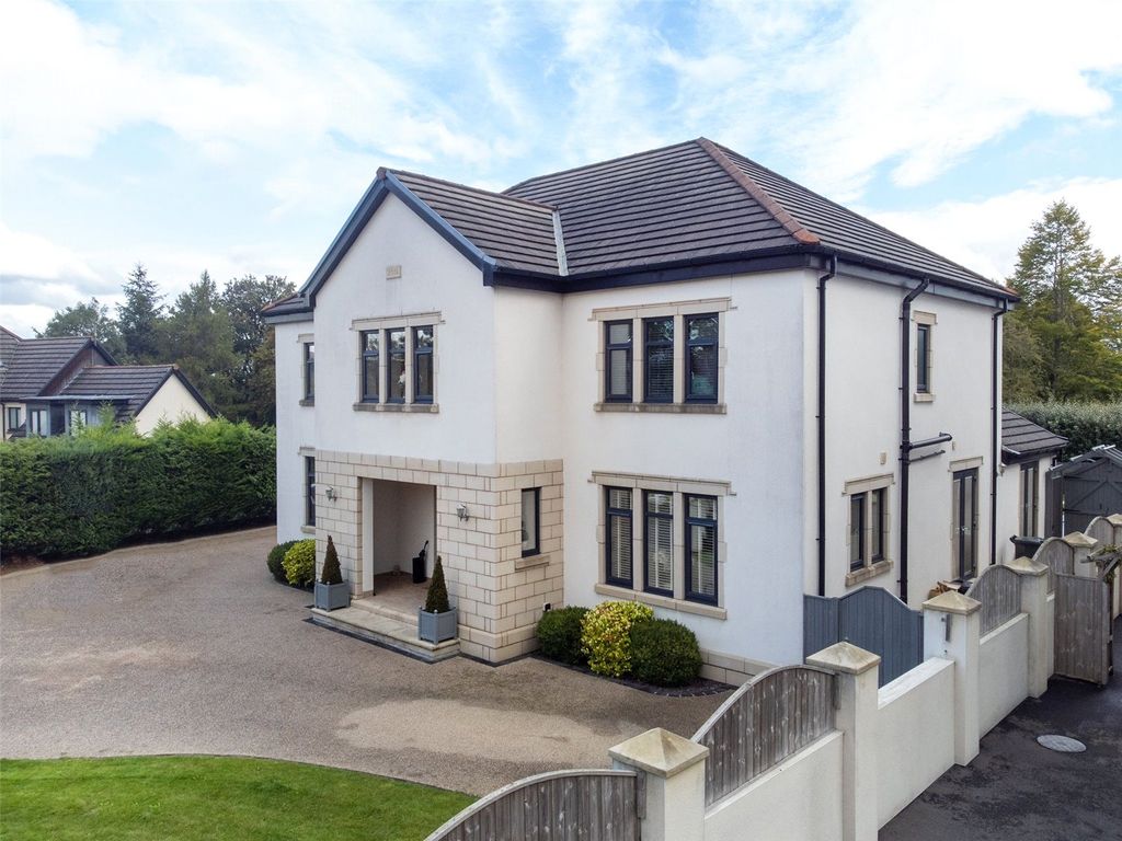 6 bed detached house for sale in Franklin Hill, Brockhall Village, Old