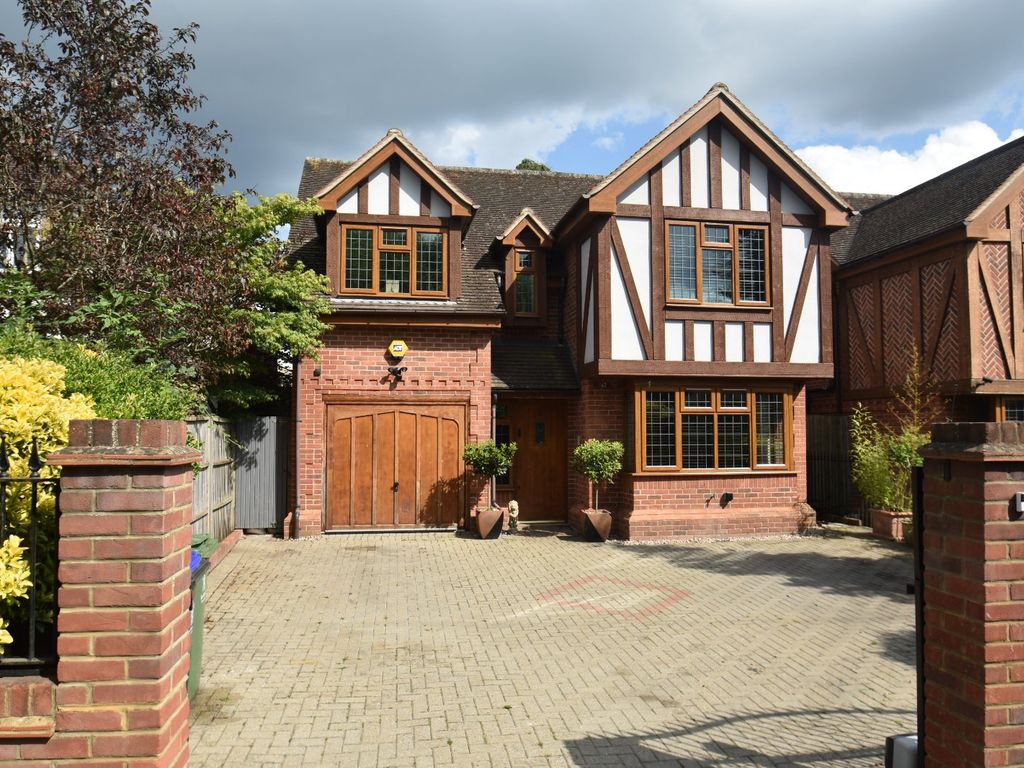 4 bed detached house for sale in Wexham Street, Wexham, Buckinghamshire