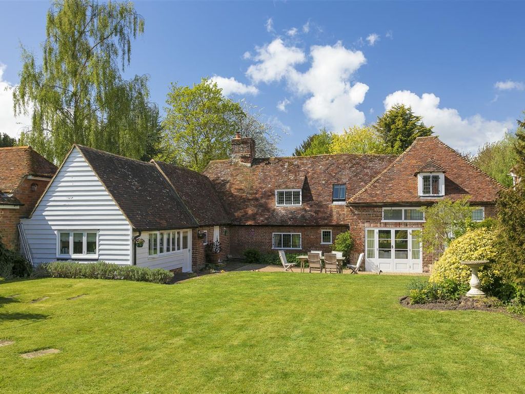 3 bed detached house for sale in Little Cottage, The Street, Ickham CT3