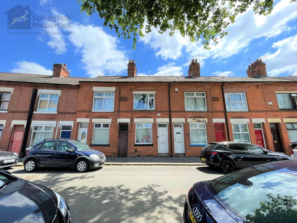 3 bed terraced house for sale in Balfour Street, Leicester