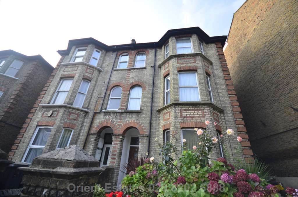 2 bed flat to rent in Church Road, Hendon NW4 Zoopla