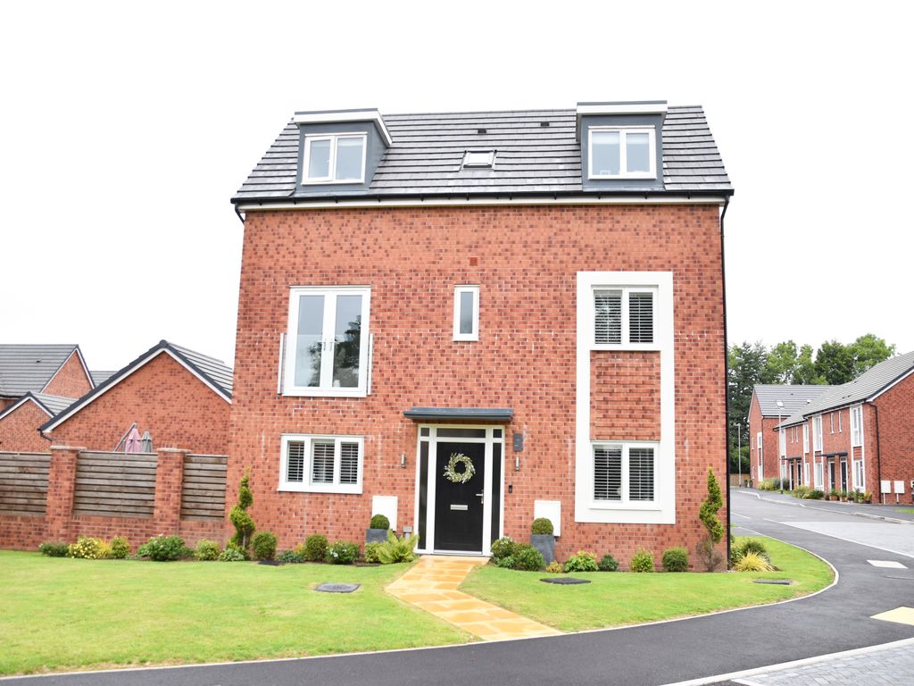 5 bed detached house for sale in Gordon Road, Blythe Bridge, StokeOn