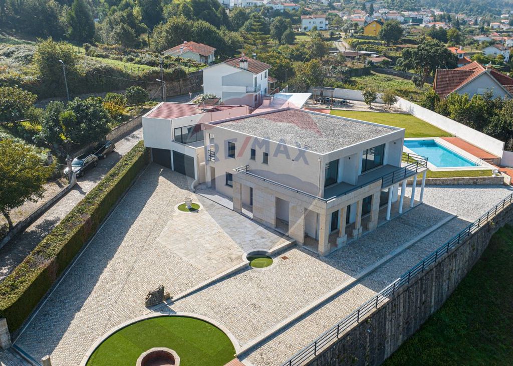 6 bed villa for sale in Viana Do Castelo, Caminha, Lanhelas, Portugal