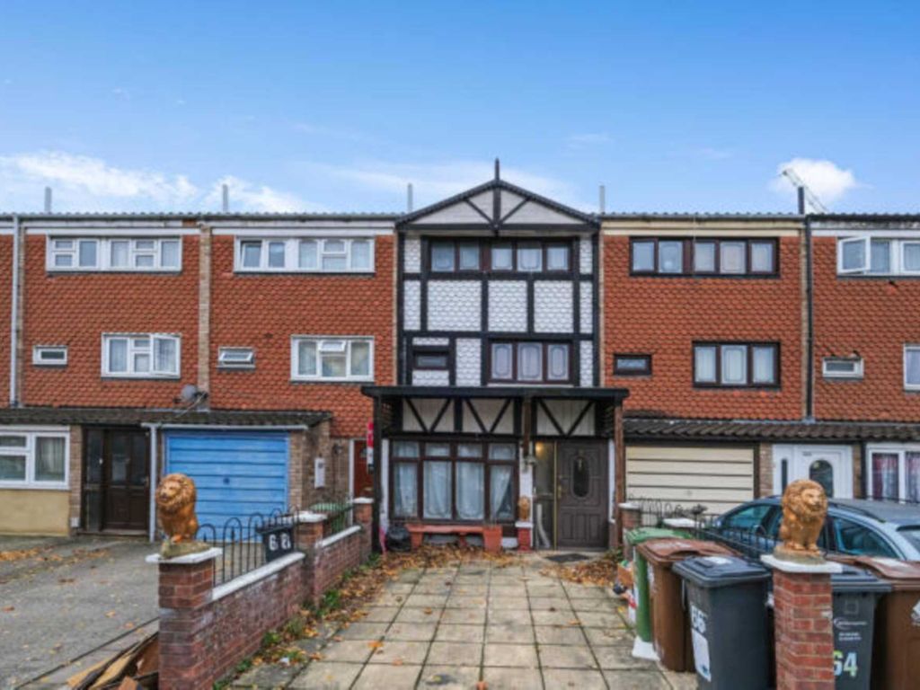 4 bed terraced house for sale in Westbury Road, Barking IG11 Zoopla