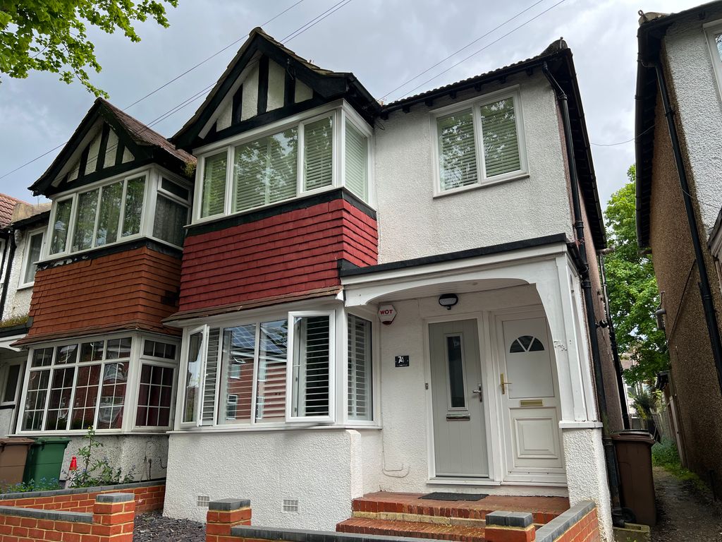 2 bed flat to rent in Lenham Road, Sutton SM1 Zoopla